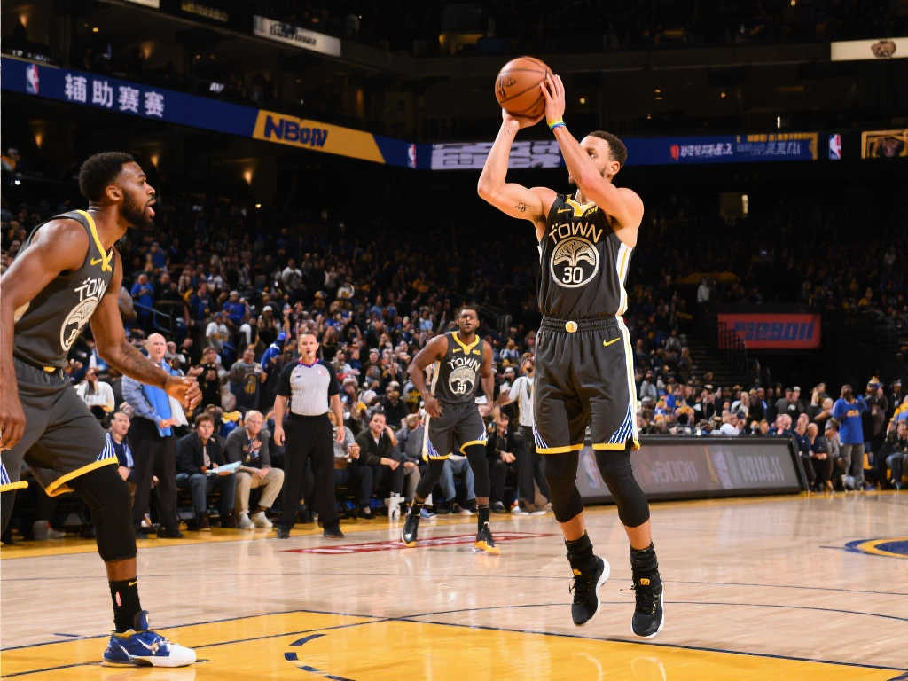 勇士队史附加赛首胜！库里吉米联手轰75分复仇灰熊